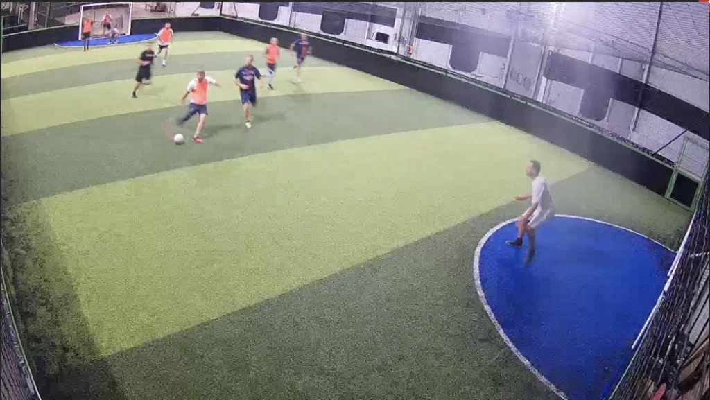 Caméra de filmage du terrain de Foot 5 au Park